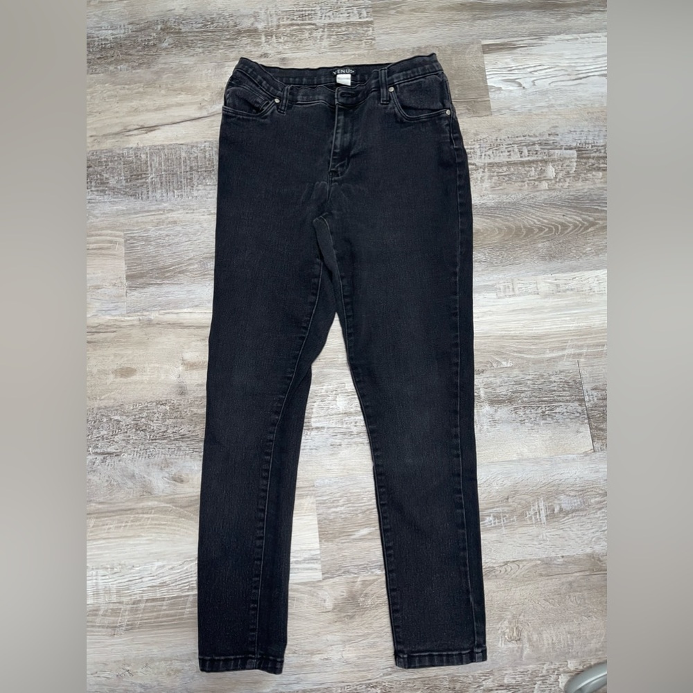 Women’s 14r venus black skinny jeans